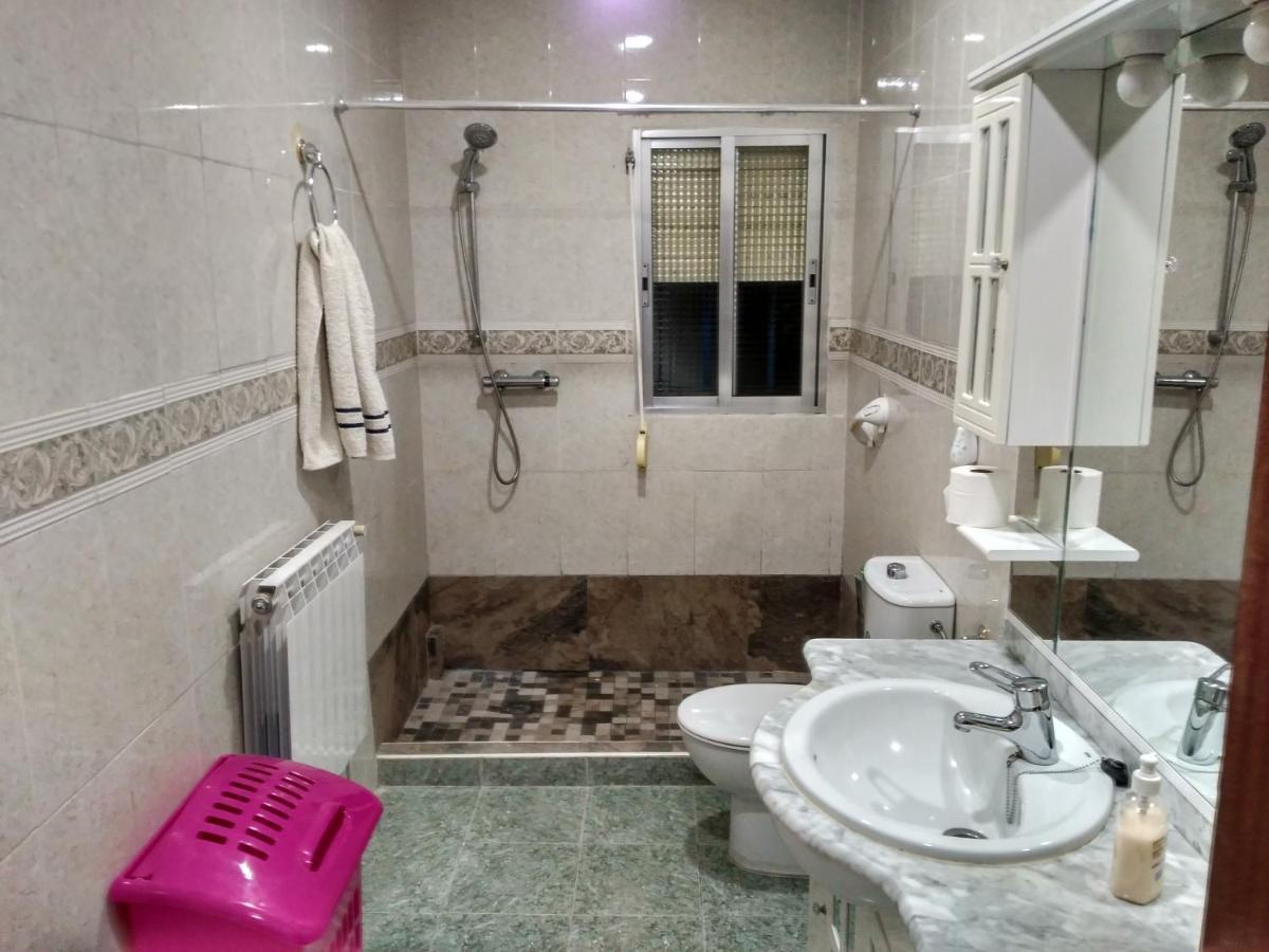 Villa "Luna De Segovia" Leganes Bagian luar foto