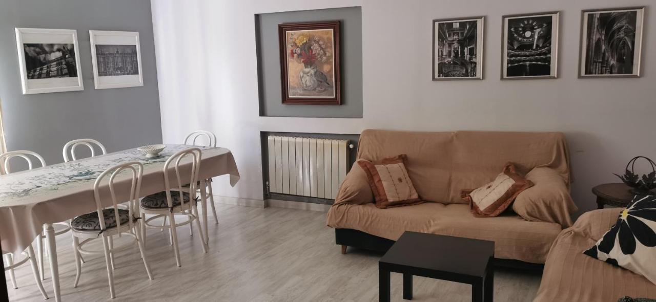 Villa "Luna De Segovia" Leganes Bagian luar foto