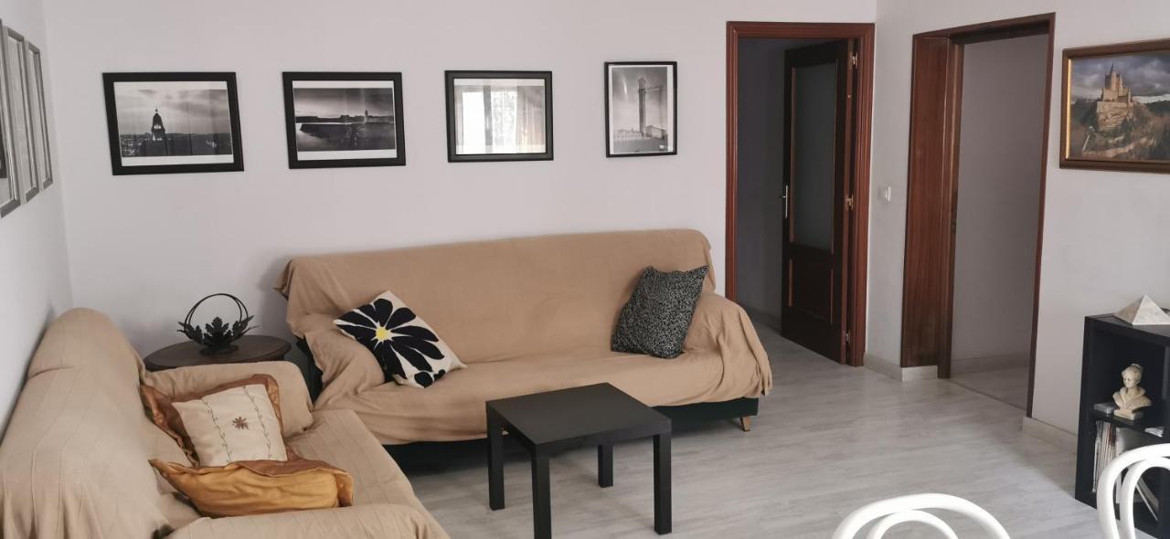 Villa "Luna De Segovia" Leganes Bagian luar foto