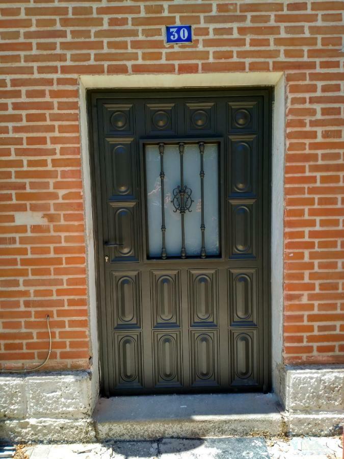 Villa "Luna De Segovia" Leganes Bagian luar foto