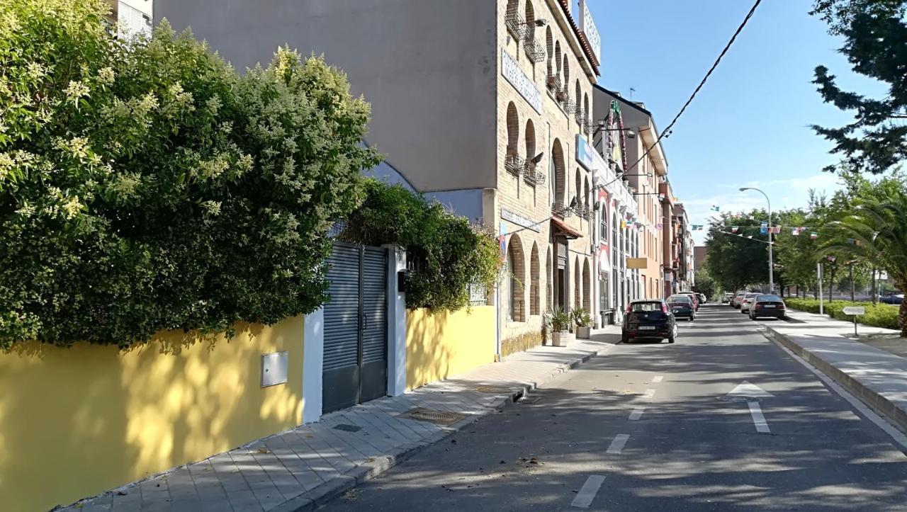 Villa "Luna De Segovia" Leganes Bagian luar foto